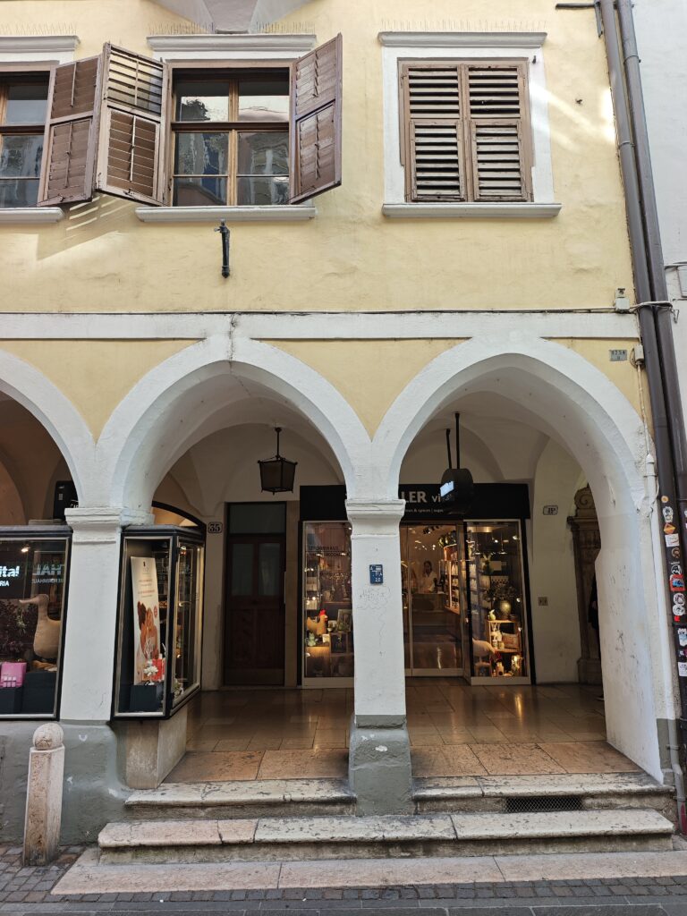 Laubengasse Geschäfte