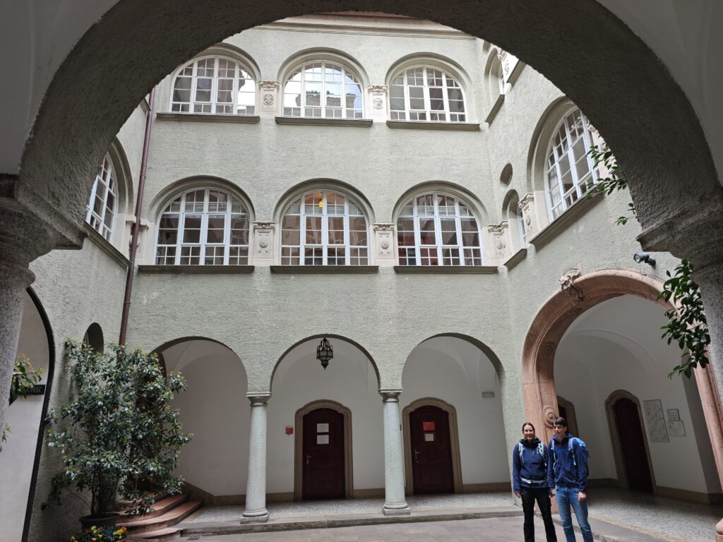 Innenhof im Rathaus Bozen