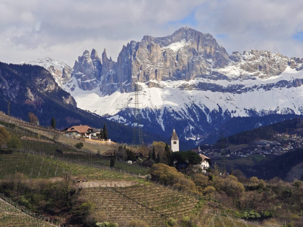 Die Dolomiten sind direkt von Bozen aus zu sehen
